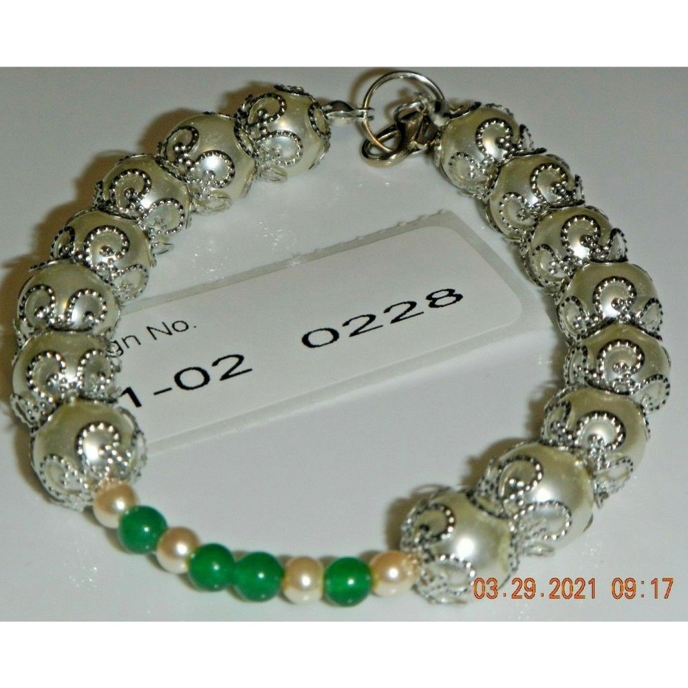 Emerald Gemstone Bracelet  -gives eliminating negativity #21020228